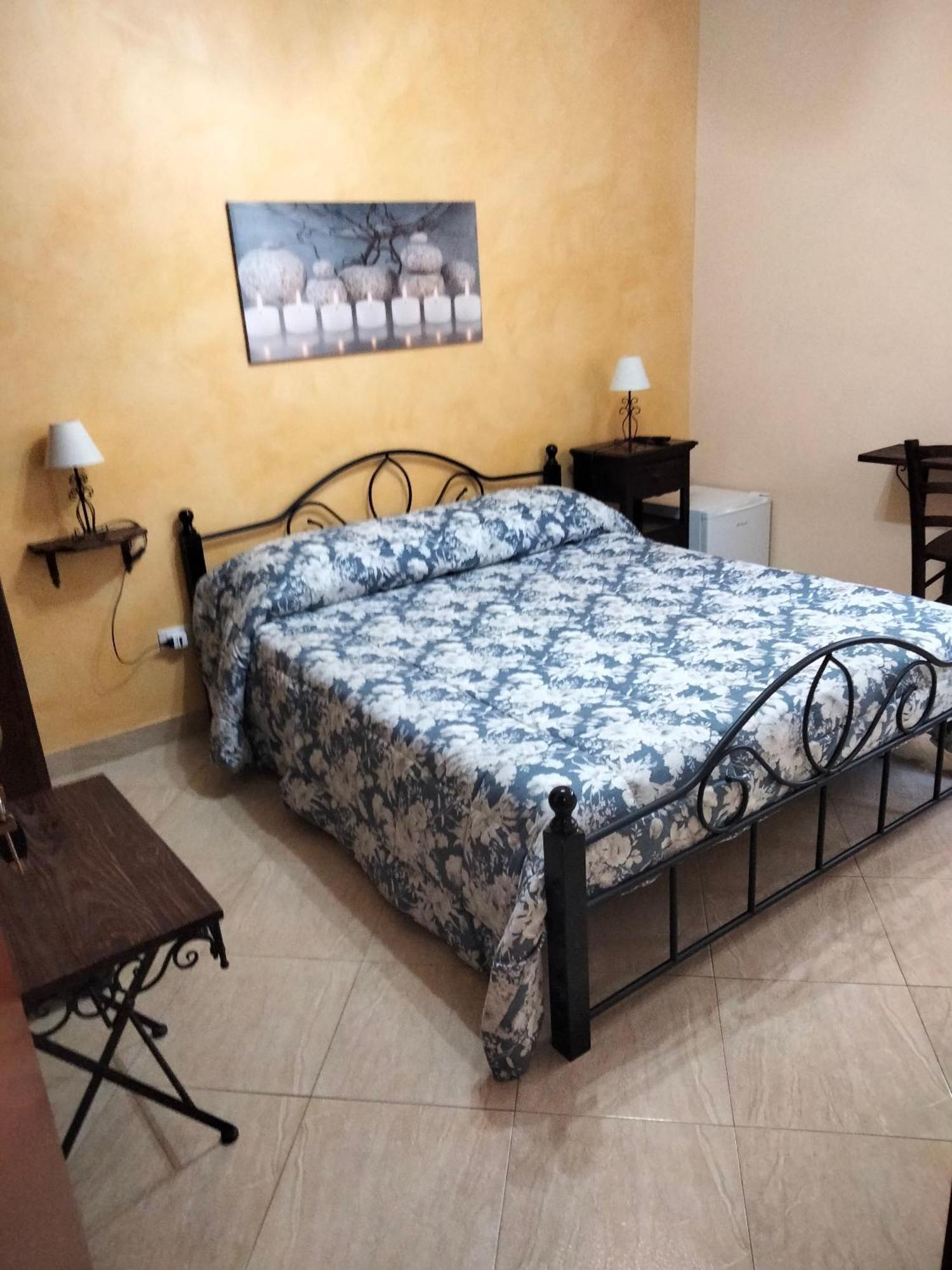 The Best Rooms & Apartments - Parcheggia Gratis Sotto Casa Ed Entra - Mazara del Vallo Eksteriør billede